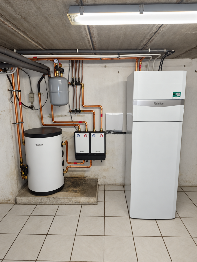 Project Kasterlee: binnenunit van de warmtepomp in de technische ruimte
